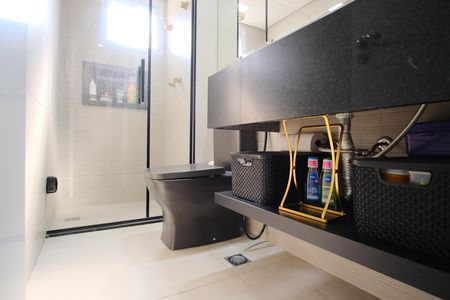 Apartamento à venda com 81m², 3 quartos e 2 vagasBanheiro Social
