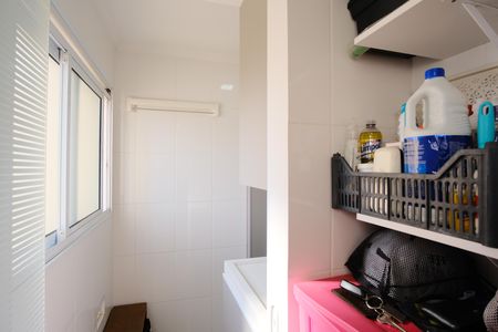Apartamento à venda com 81m², 3 quartos e 2 vagasBanheiro de serviço