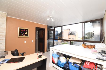 Casa à venda com 202m², 3 quartos e 3 vagasEscritório