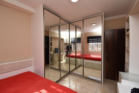 Casa à venda com 202m², 3 quartos e 3 vagasQuarto 2