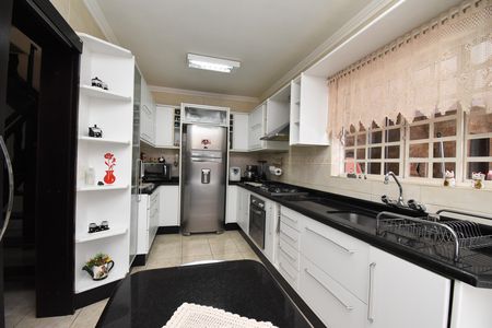Casa à venda com 202m², 3 quartos e 3 vagasCozinha
