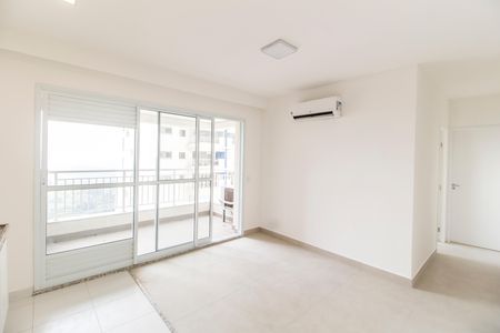 Sala  de apartamento à venda com 2 quartos, 56m² em Jardim Esperanca, Barueri