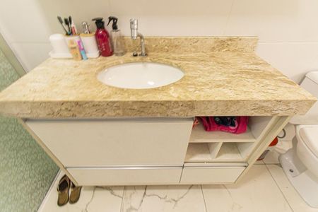 Casa à venda com 250m², 3 quartos e 3 vagasBanheiro da Suite