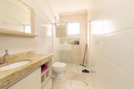 Casa à venda com 250m², 3 quartos e 3 vagasBanheiro da Suite