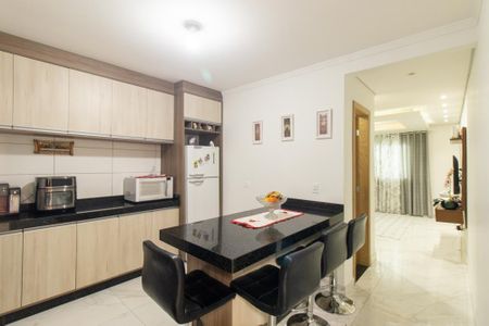 Casa à venda com 250m², 3 quartos e 3 vagasCozinha