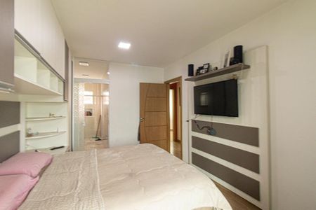 Casa à venda com 250m², 3 quartos e 3 vagasQuarto 3 Suite