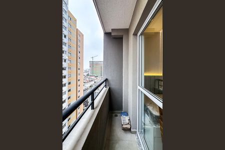 Studio à venda com 27m², 1 quarto e sem vaga Studio à venda com 27m², 1 quarto e sem vagaVaranda
