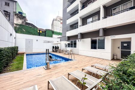 Studio à venda com 27m², 1 quarto e sem vaga Studio à venda com 27m², 1 quarto e sem vagaPiscina