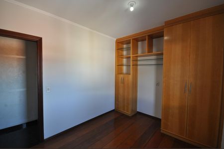 Casa à venda com 220m², 3 quartos e 3 vagasQuarto 3