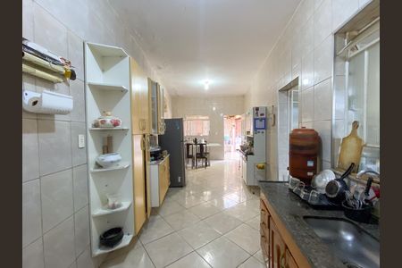 Casa para alugar com 210m², 2 quartos e 2 vagas