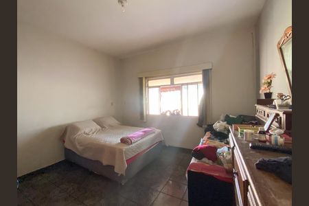 Casa para alugar com 210m², 2 quartos e 2 vagas