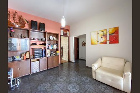 Casa para alugar com 210m², 2 quartos e 2 vagas