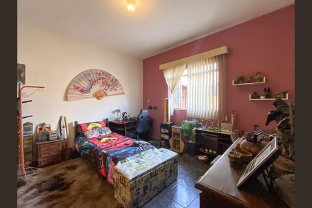 Casa à venda com 2 quartos, 210m² em Milionários, Belo Horizonte