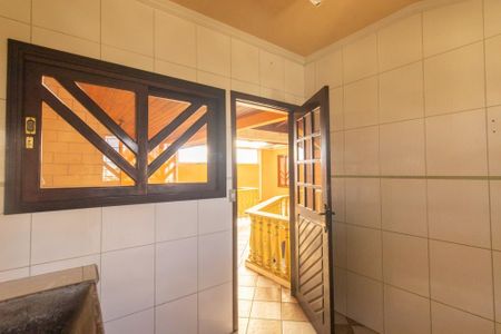 Casa à venda com 270m², 3 quartos e 3 vagasÁrea de Serviço