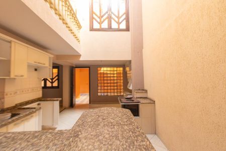 Casa à venda com 270m², 3 quartos e 3 vagasCozinha
