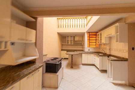 Casa à venda com 270m², 3 quartos e 3 vagasCozinha
