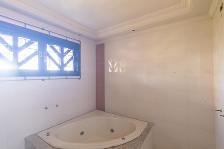 Casa à venda com 270m², 3 quartos e 3 vagasBanheiro da Suíte