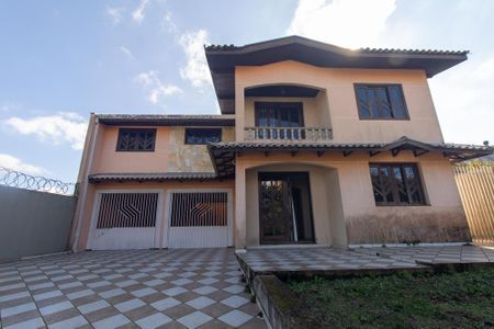 Casa à venda com 270m², 3 quartos e 3 vagasFachada