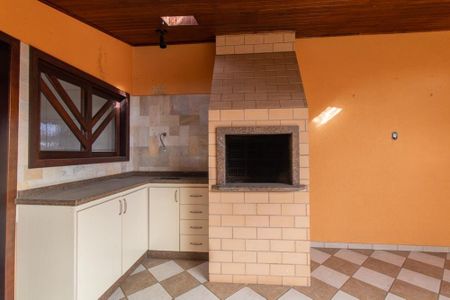 Casa à venda com 270m², 3 quartos e 3 vagasChurrasqueira