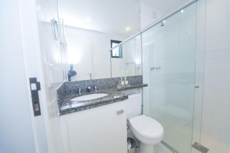 Apartamento à venda com 87m², 2 quartos e 2 vagas Apartamento à venda com 87m², 2 quartos e 2 vagasBanheiro Social