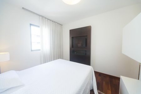 Apartamento à venda com 87m², 2 quartos e 2 vagas Apartamento à venda com 87m², 2 quartos e 2 vagassuite