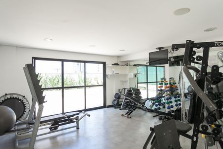 Apartamento à venda com 87m², 2 quartos e 2 vagas Apartamento à venda com 87m², 2 quartos e 2 vagasÁrea comum - Academia