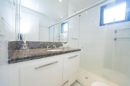 Apartamento à venda com 87m², 2 quartos e 2 vagas Apartamento à venda com 87m², 2 quartos e 2 vagasBanheiro suite