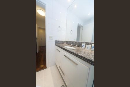 Apartamento à venda com 87m², 2 quartos e 2 vagas Apartamento à venda com 87m², 2 quartos e 2 vagasBanheiro suite