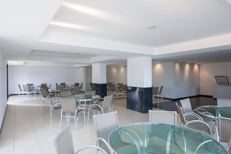 Apartamento à venda com 87m², 2 quartos e 2 vagas Apartamento à venda com 87m², 2 quartos e 2 vagasÁrea comum - Salão de festas