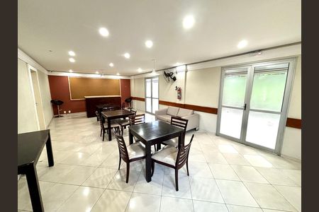 Apartamento à venda com 60m², 3 quartos e 1 vagaÁrea comum