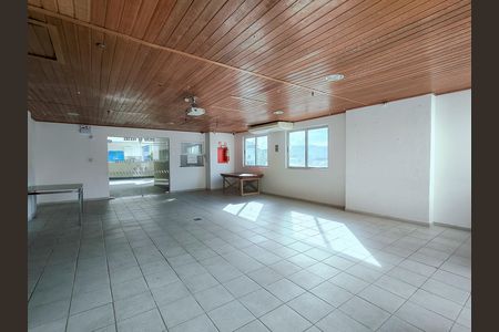 Apartamento à venda com 65m², 2 quartos e 1 vaga Apartamento à venda com 65m², 2 quartos e 1 vagaÁrea comum - Salão de festas
