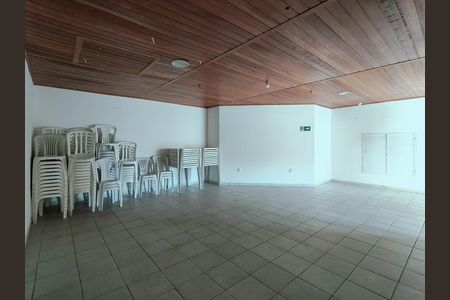 Apartamento à venda com 65m², 2 quartos e 1 vaga Apartamento à venda com 65m², 2 quartos e 1 vagaÁrea comum - Salão de festas