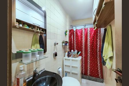 Apartamento à venda com 65m², 2 quartos e 1 vaga Apartamento à venda com 65m², 2 quartos e 1 vagaBanheiro Corredor