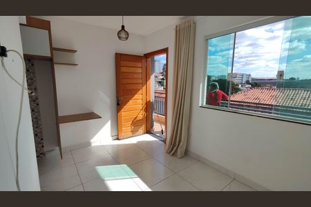 Sala de casa de condomínio para alugar com 1 quarto, 42m² em Itaquera, São Paulo