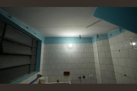 Casa para alugar com 60m², 2 quartos e 1 vagaÁrea de Serviço