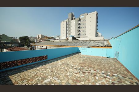 Casa para alugar com 60m², 2 quartos e 1 vagaQuintal