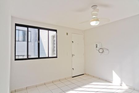 Sala de apartamento para alugar com 2 quartos, 48m² em Jardim Peri, São Paulo