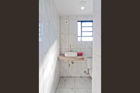 Apartamento para alugar com 48m², 2 quartos e sem vaga Apartamento para alugar com 48m², 2 quartos e sem vagaBanheiro