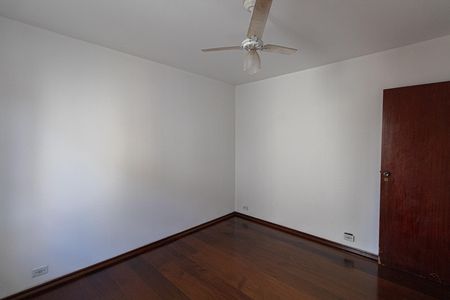 Quarto 2 de casa à venda com 3 quartos, 170m² em Vila Salete, São Paulo