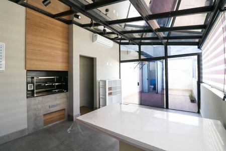 Apartamento à venda com 2 quartos, 97m² em Jardim Aeroporto, São Paulo