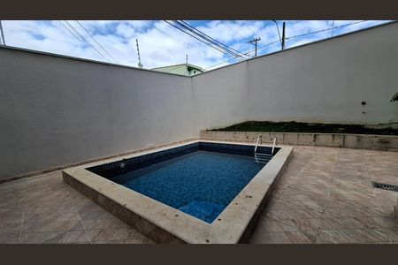 Apartamento para alugar com 108m², 2 quartos e 1 vagaÁrea comum - Piscina