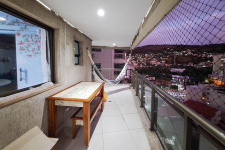 Apartamento à venda com 116m², 3 quartos e 1 vaga Apartamento à venda com 116m², 3 quartos e 1 vagaVaranda da Sala