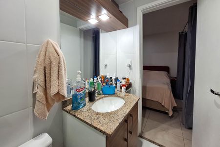 Apartamento à venda com 116m², 3 quartos e 1 vaga Apartamento à venda com 116m², 3 quartos e 1 vagaBanheiro da Suíte 2