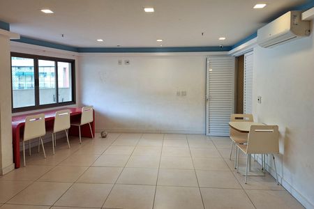 Apartamento à venda com 116m², 3 quartos e 1 vaga Apartamento à venda com 116m², 3 quartos e 1 vagaÁrea comum