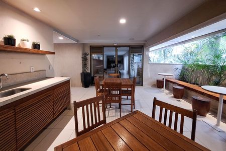 Apartamento à venda com 116m², 3 quartos e 1 vaga Apartamento à venda com 116m², 3 quartos e 1 vagaÁrea comum