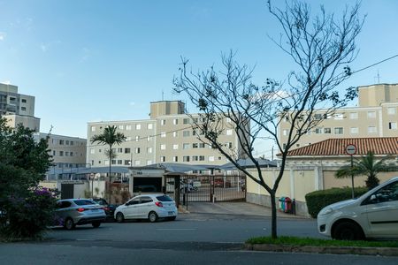 Apartamento para alugar com 47m², 2 quartos e 1 vaga Apartamento para alugar com 47m², 2 quartos e 1 vagaFACHADA DO CONDOMÍNIO