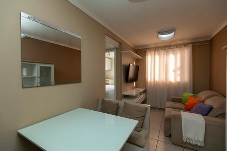SALA PARA DOIS AMBIENTES de apartamento para alugar com 2 quartos, 47m² em Vila 31 de Março, Campinas