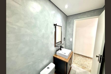 Apartamento para alugar com 205m², 2 quartos e 1 vaga Apartamento para alugar com 205m², 2 quartos e 1 vagaBanheiro