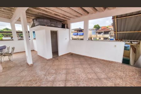 Casa à venda com 159m², 2 quartos e sem vaga Casa à venda com 159m², 2 quartos e sem vagaTerraço