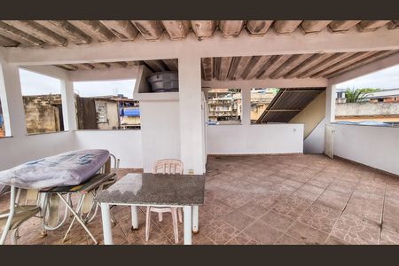Casa à venda com 159m², 2 quartos e sem vaga Casa à venda com 159m², 2 quartos e sem vagaTerraço